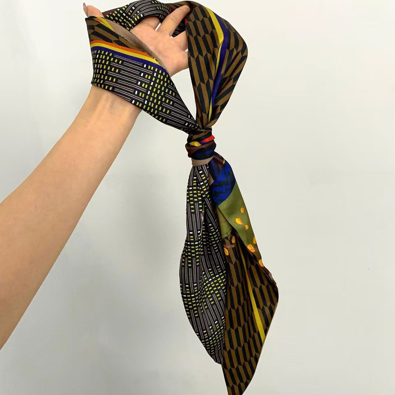 Luxe Print Lang Haarlint Bevel - Face Scarf Mask recensie en prijs